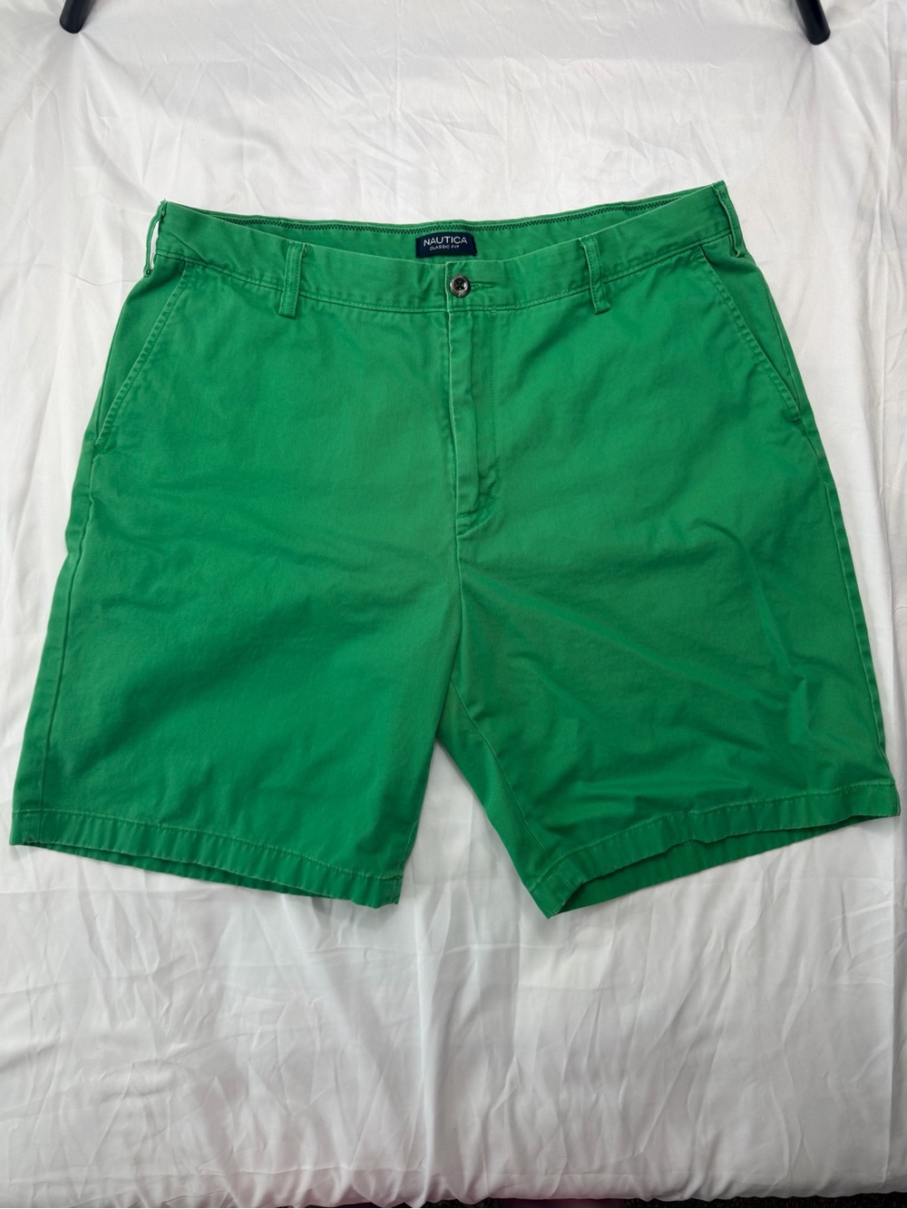 36W Nautica Men’s Bright Green Flat Front Chino Shorts